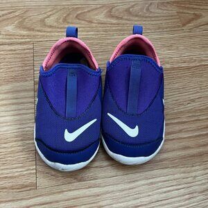 Nike Running Shoes Toddler Girls Size 7C Slide On Purple and Pink